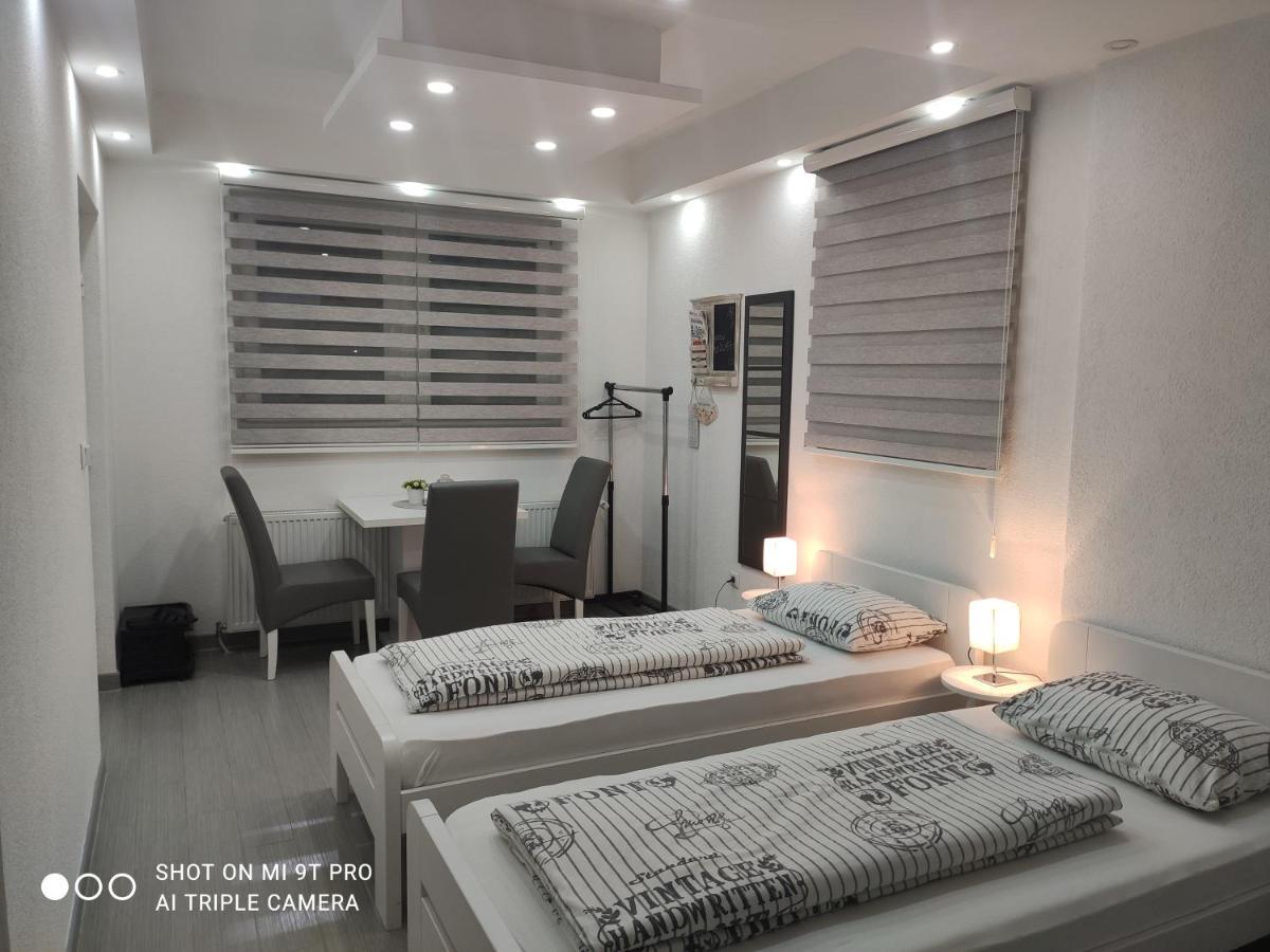 Apartments Airport Inn Dubrave Gornje Екстериор снимка