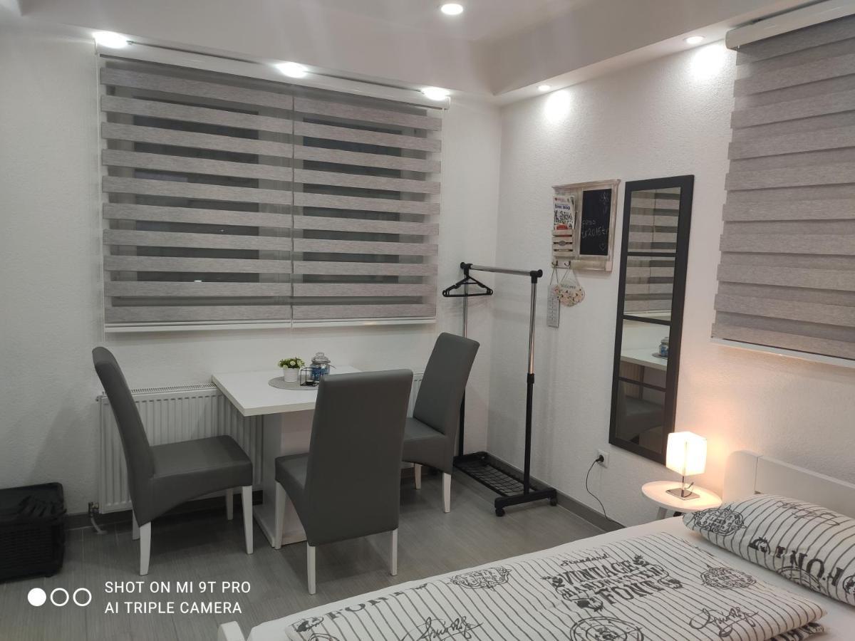 Apartments Airport Inn Dubrave Gornje Екстериор снимка
