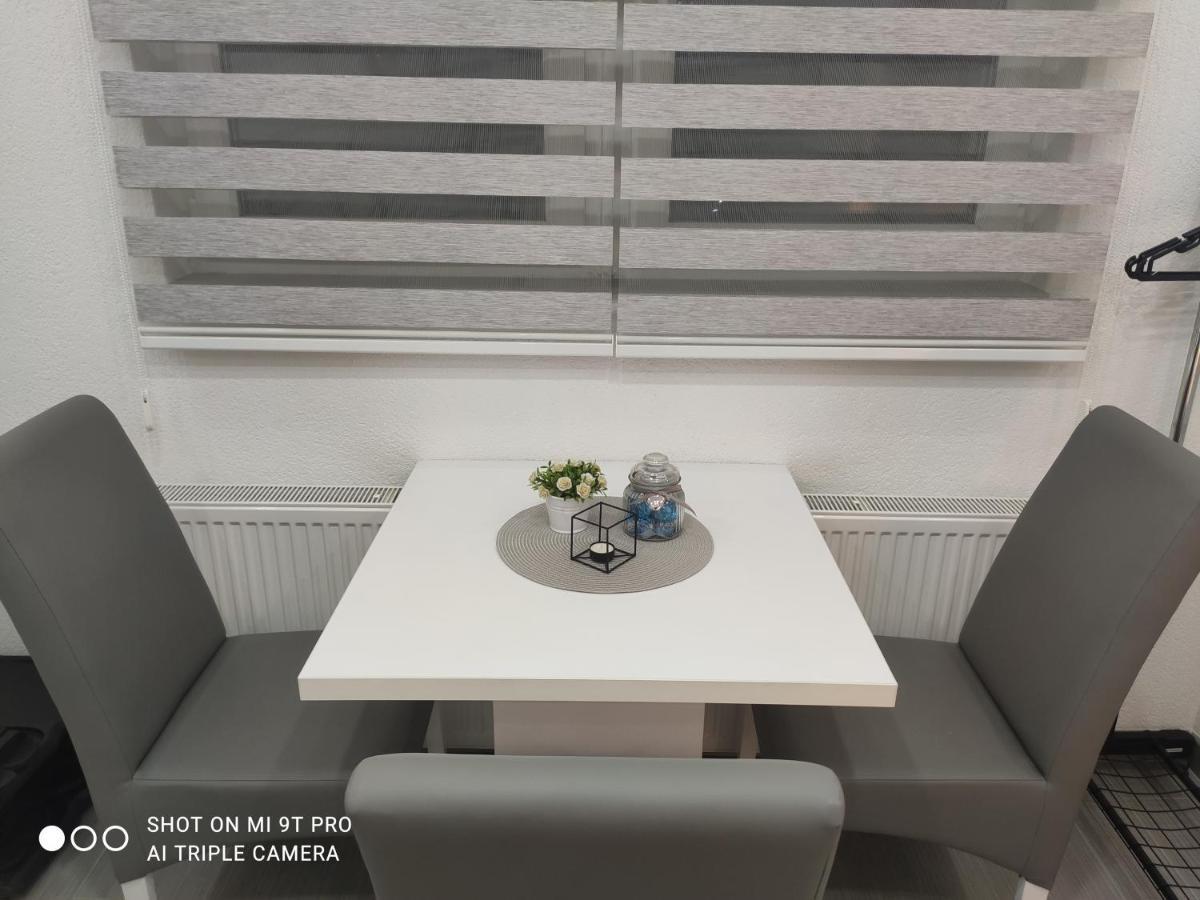 Apartments Airport Inn Dubrave Gornje Екстериор снимка