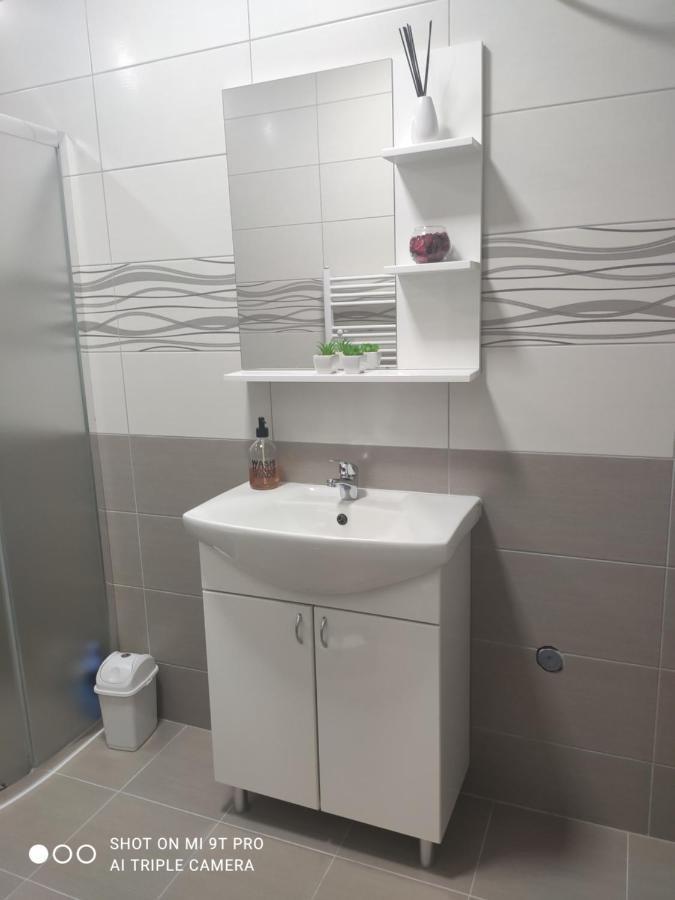 Apartments Airport Inn Dubrave Gornje Екстериор снимка